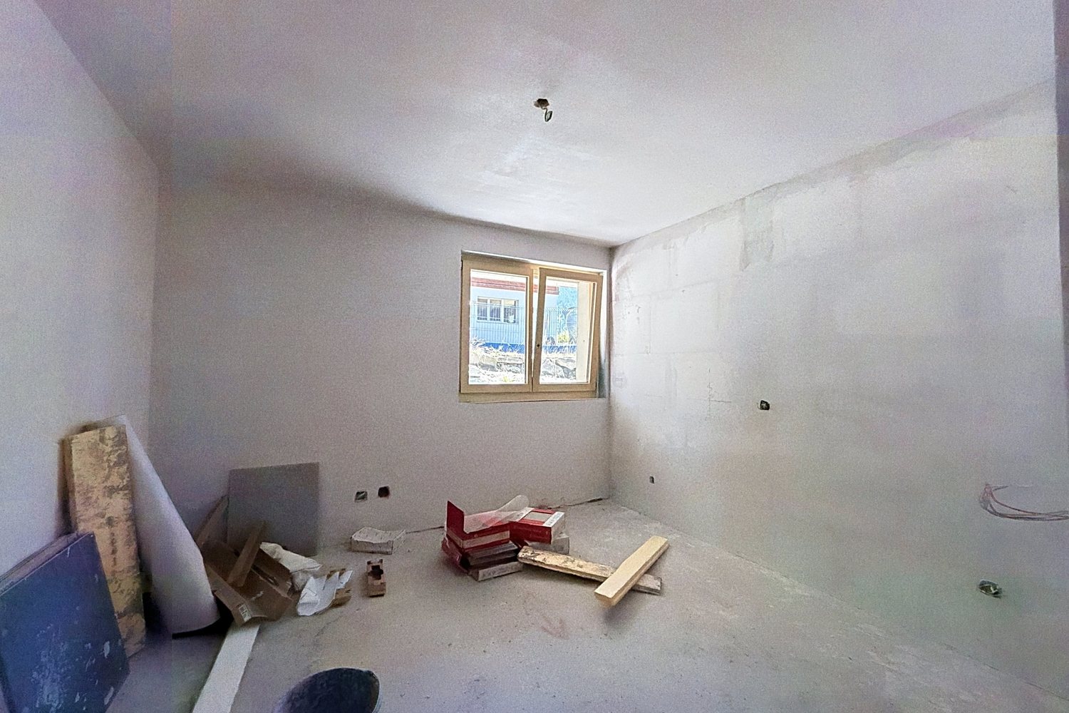 Troisième chambre en cours de finition.